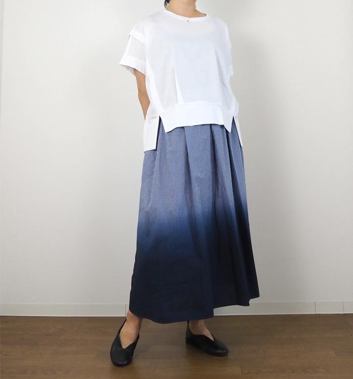 MidiUmi グラデーションダイフレアースカート ブルー スタイリング