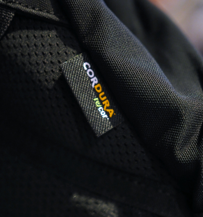 CORDURA re/corのブランドタグアップ