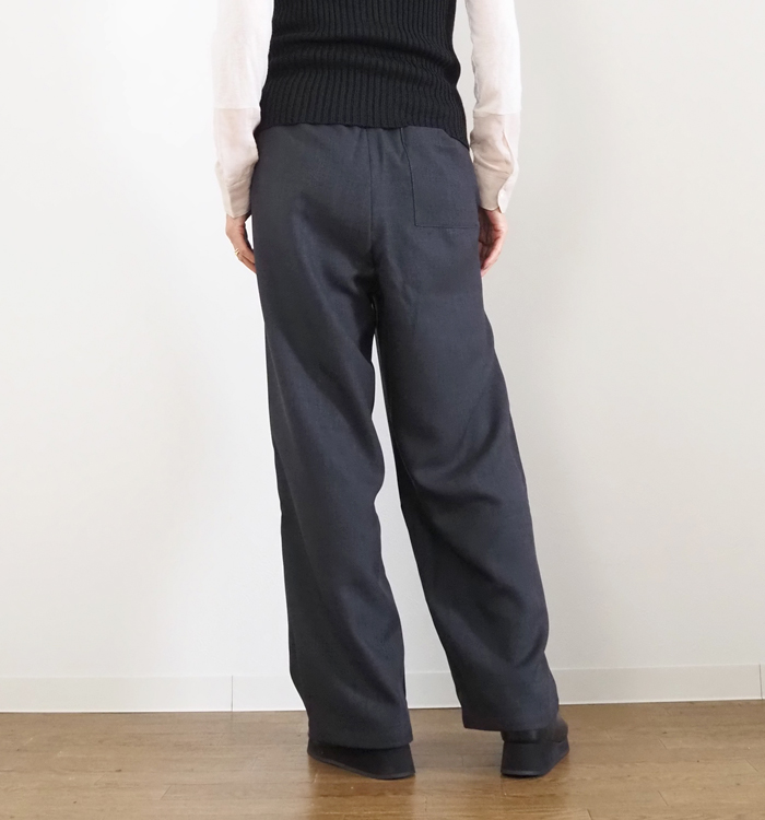 MidiUmi ミディウミ ストレートワイドイージーパンツ レディース