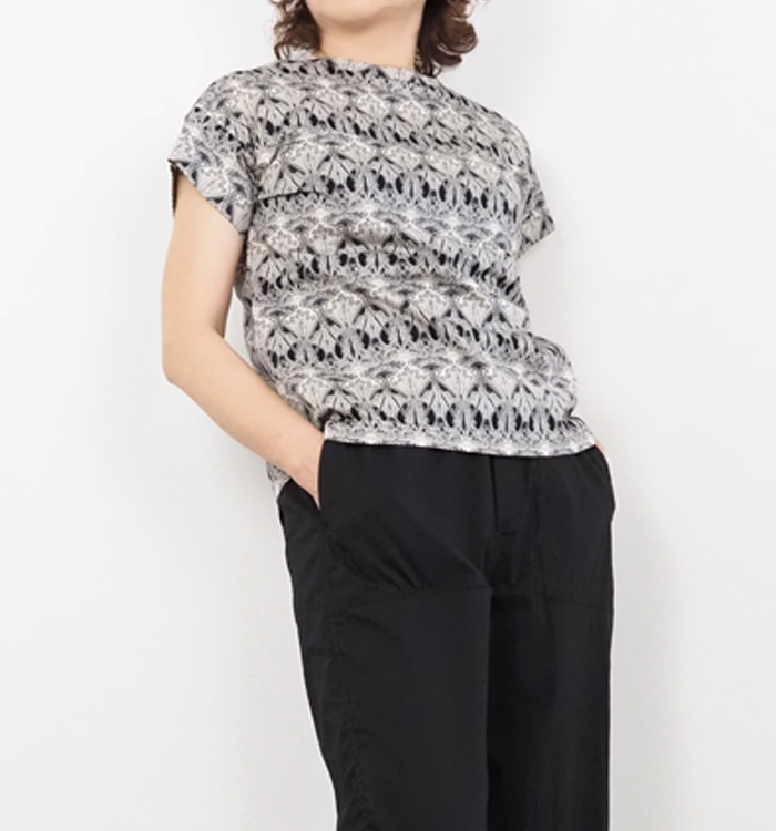 sosotto ソソット リバティプリント半袖Tシャツ クルーネック レディース