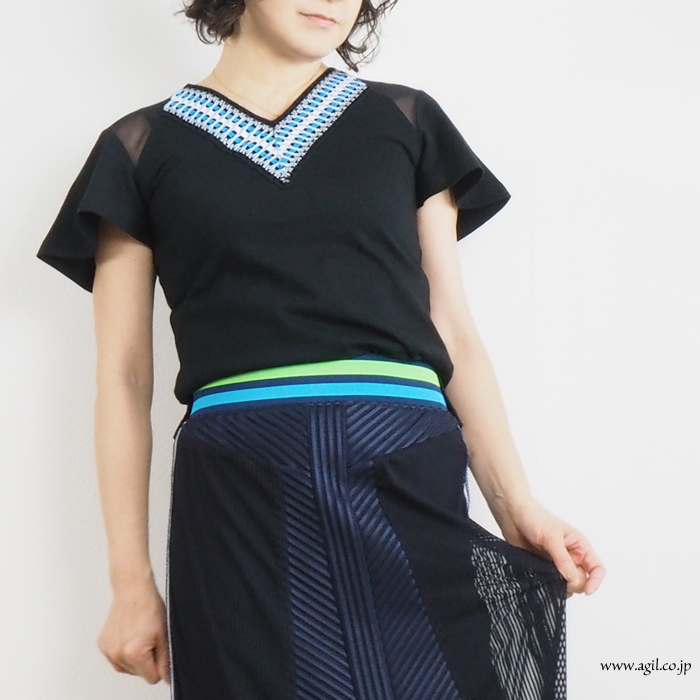 HISUI HIROKOITO (ヒスイヒロコイトウ) Vネック プルオーバーカットソー ブラック ネイビー レディース