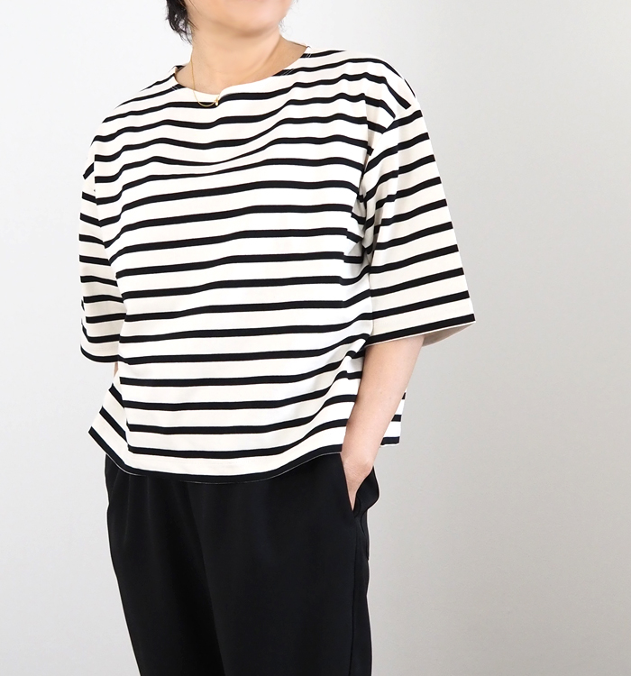 MANON ボートネックボーダーTシャツ